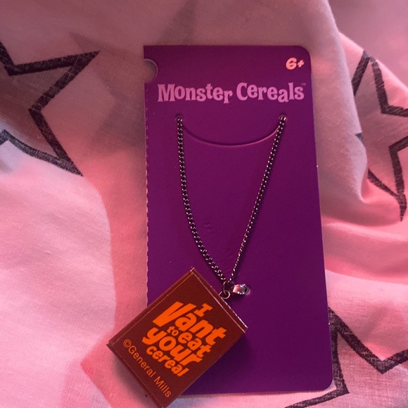 CROCSđŠCount Chocula sz10+Necklace Monster Cereals I Vanatter to eat your cereal - Picture 8 of 17